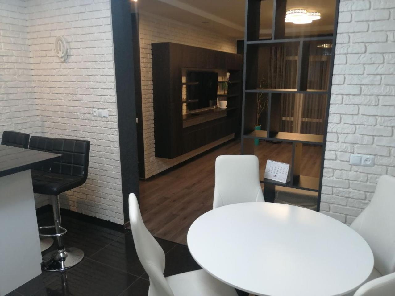 Сучасна Квартира В Жк Friendly House Kiev Bagian luar foto